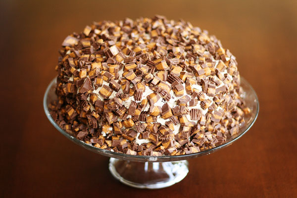 chocolate-peanut-butter-cup-cake-with-peanut-butter-buttercream-frosting Chocolate Peanut Butter Cake Recipe
