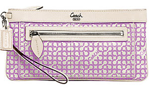 coach-penelope-op-art-clutch-lilac coach-penelope-op-art-clutch-lilac
