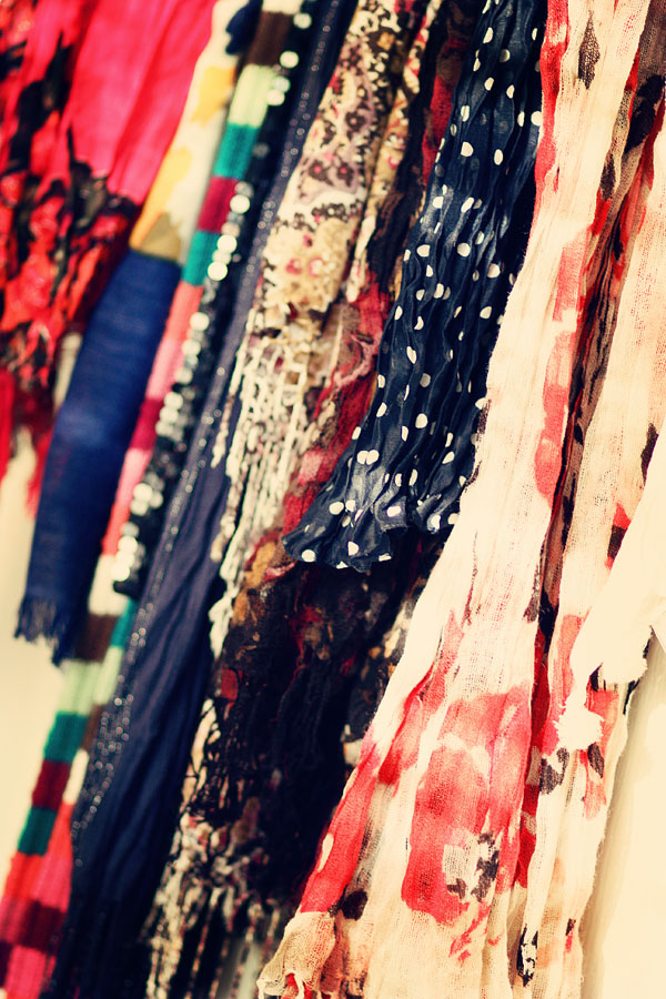 Scarves, How to Wear Scarves, Favorite Scarf, Beautiful Scarves Scarves, How to Wear Scarves, Favorite Scarf, Beautiful Scarves