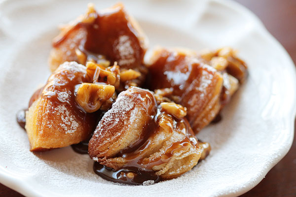 Biscuit Beignets with Praline Sauce Biscuit Beignets with Praline Sauce