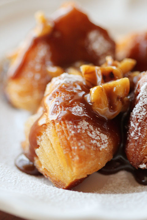 Biscuit Beignets with Praline Sauce Biscuit Beignets with Praline Sauce