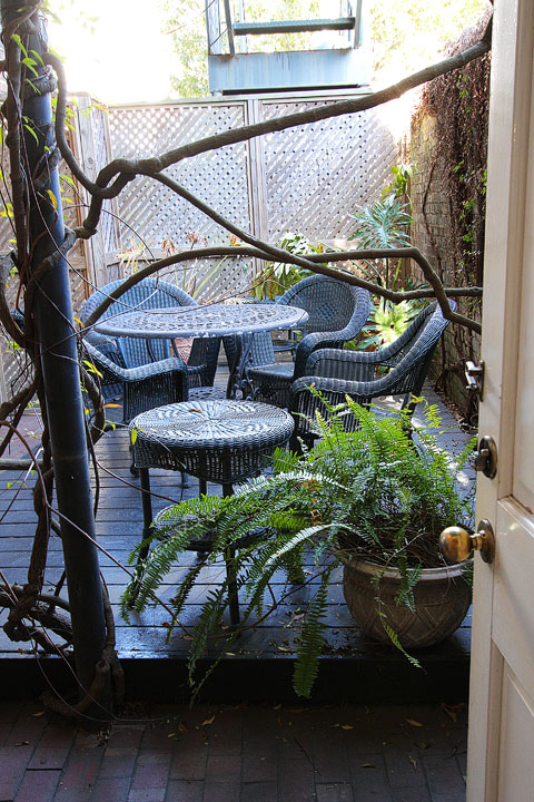 Foley House Inn Bed & Breakfast, Savannah, Georgia Foley House Inn Bed & Breakfast, Savannah, Georgia