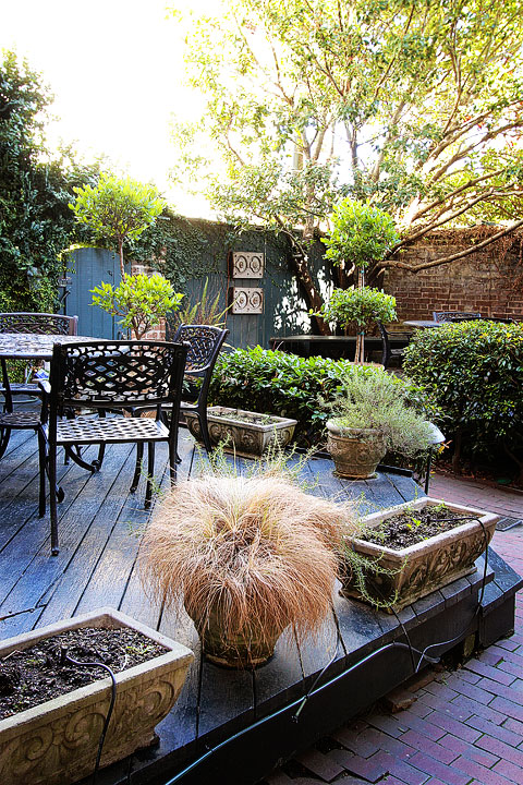 Foley House Inn Bed & Breakfast, Savannah, Georgia Foley House Inn Bed & Breakfast, Savannah, Georgia