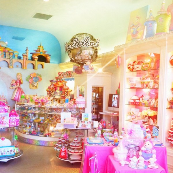 Wonderland Bakery
