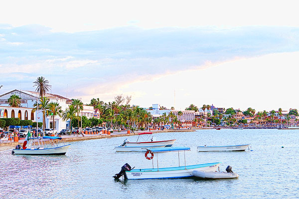 Sunset on the Malecón | La Paz, Mexico Sunset on the Malecón | La Paz, Mexico