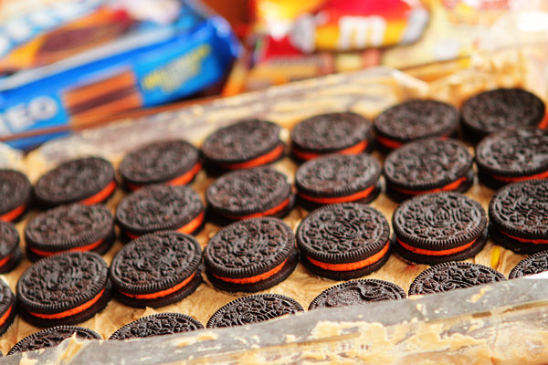 Ultimate Halloween Peanut Butter Oreo Brownie Bar Ultimate Halloween Peanut Butter Oreo Brownie Bar