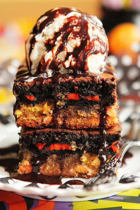 Ultimate Halloween Peanut Butter Oreo Brownie Bar Ultimate Halloween Peanut Butter Oreo Brownie Bar