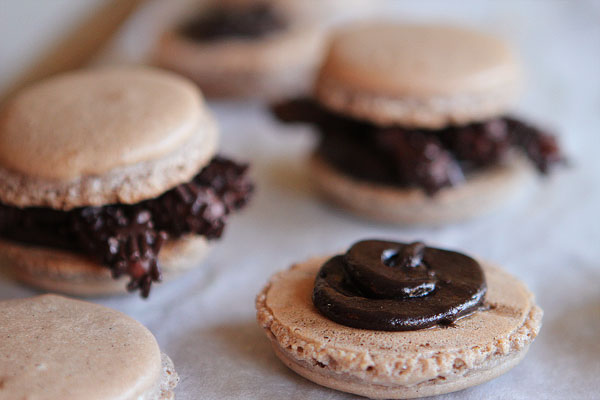 Halloween French Macarons | Failproof Step by Step Photo Recipe & Tutorial Halloween French Macarons | Failproof Step by Step Photo Recipe & Tutorial