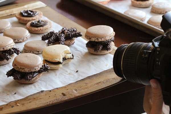 Halloween French Macarons | Failproof Step by Step Photo Recipe & Tutorial Halloween French Macarons | Failproof Step by Step Photo Recipe & Tutorial