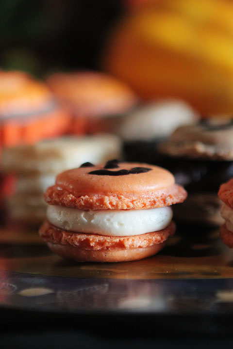 Halloween French Macarons | Failproof Step by Step Photo Recipe & Tutorial Halloween French Macarons | Failproof Step by Step Photo Recipe & Tutorial