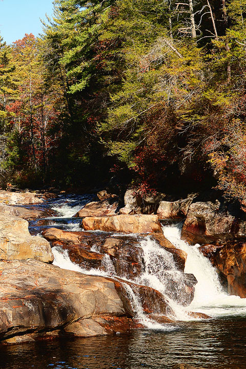 Blue Ridge, Georgia Fall Weekend Getaway. Hiking, Cabins & Waterfalls. Blue Ridge, Georgia Fall Weekend Getaway. Hiking, Cabins & Waterfalls.