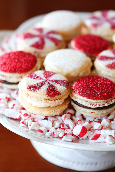 Sparkly Vanilla Bean Macarons with Three Christmas Inspired Frostings Sparkly Vanilla Bean Macarons with Three Christmas Inspired Frostings