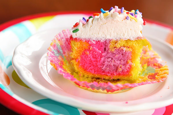 cupcake-taste-testing-and-painting-party-30a