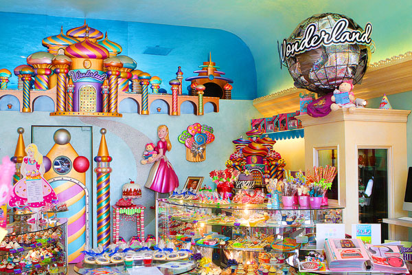 Wonderland Bakery, Newport Beach, California Wonderland Bakery, Newport Beach, California