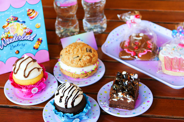 Wonderland Bakery, Newport Beach, California Wonderland Bakery, Newport Beach, California