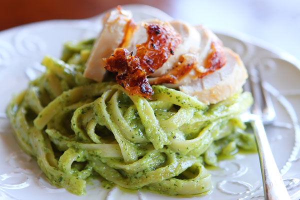 Pioneer Woman Pasta with Pesto Cream Sauce Recipe Pioneer Woman Pasta with Pesto Cream Sauce Recipe
