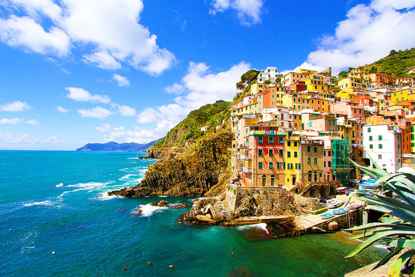 Manarola and Riomaggiore, Cinque Terre, Italy Manarola and Riomaggiore, Cinque Terre, Italy