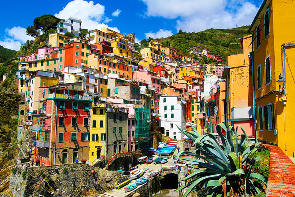 Manarola and Riomaggiore, Cinque Terre, Italy Manarola and Riomaggiore, Cinque Terre, Italy