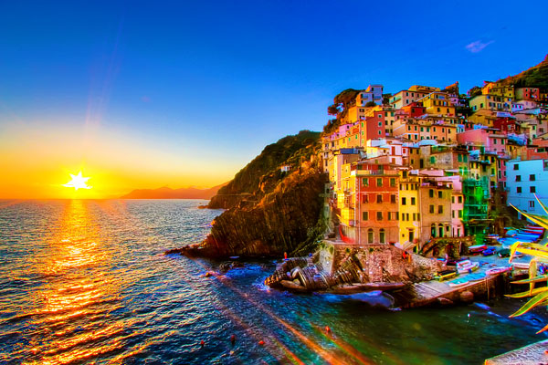 Manarola and Riomaggiore, Cinque Terre, Italy Manarola and Riomaggiore, Cinque Terre, Italy
