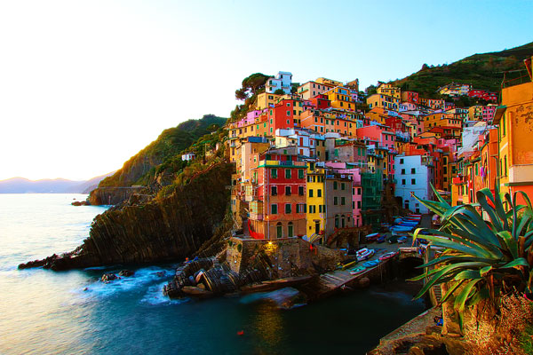 Manarola and Riomaggiore, Cinque Terre, Italy Manarola and Riomaggiore, Cinque Terre, Italy