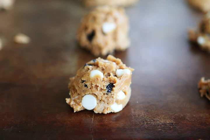 Cinnamon Blueberry Biscoff Breakfast Cookies Cinnamon Blueberry Biscoff Breakfast Cookies
