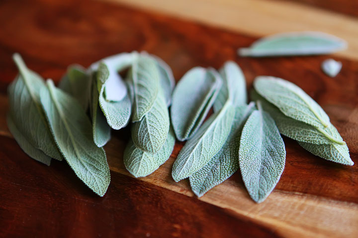 5 Minute Brown Butter Chicken and Crispy Sage 5 Minute Brown Butter Chicken and Crispy Sage