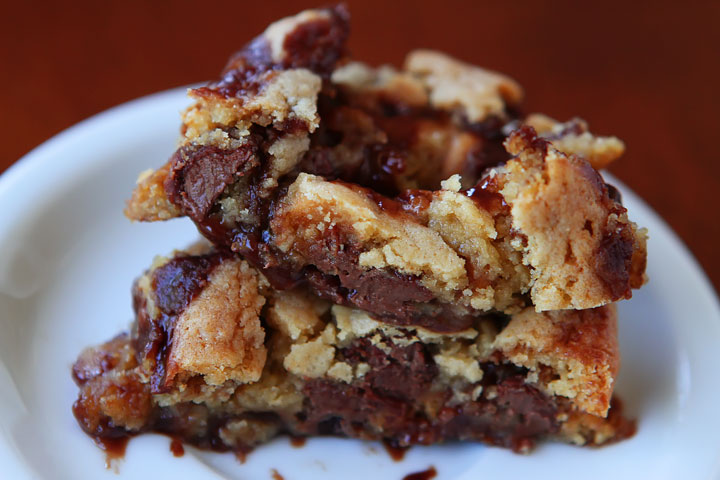 Ganache Stuffed Banana Pudding Cookie Muffins Ganache Stuffed Banana Pudding Cookie Muffins