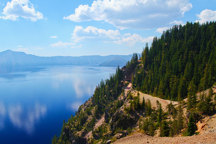{ PHOTOS } Crater Lake, Oregon: Home of the remarkably blue, crystal clear waters of the nation's deepest lake. www.kevinandamanda.com #travel { PHOTOS } Crater Lake, Oregon: Home of the remarkably blue, crystal clear waters of the nation's deepest lake. www.kevinandamanda.com #travel