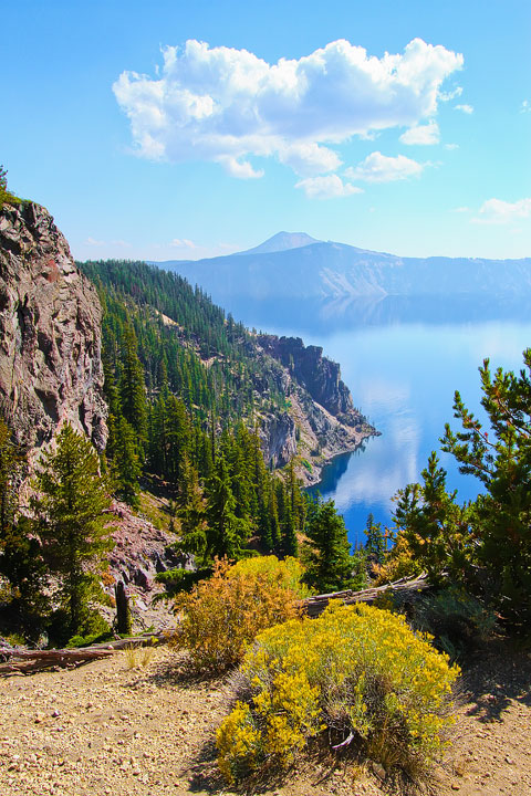 { PHOTOS } Crater Lake, Oregon: Home of the remarkably blue, crystal clear waters of the nation's deepest lake. www.kevinandamanda.com #travel { PHOTOS } Crater Lake, Oregon: Home of the remarkably blue, crystal clear waters of the nation's deepest lake. www.kevinandamanda.com #travel