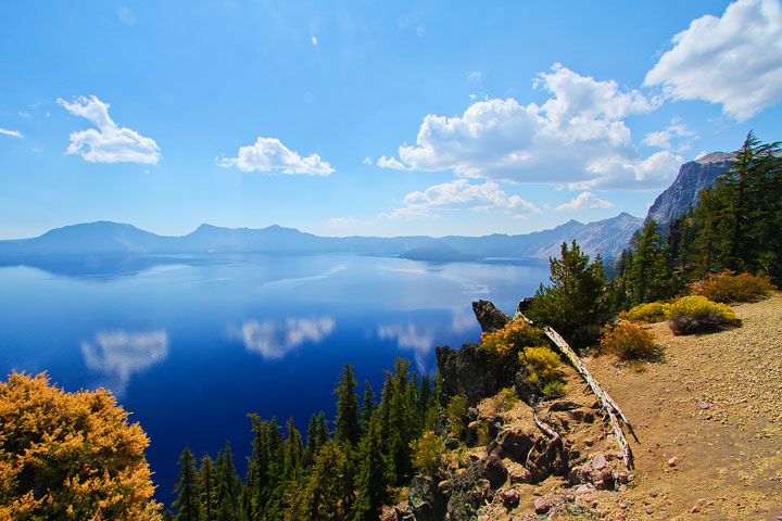 { PHOTOS } Crater Lake, Oregon: Home of the remarkably blue, crystal clear waters of the nation's deepest lake. www.kevinandamanda.com #travel { PHOTOS } Crater Lake, Oregon: Home of the remarkably blue, crystal clear waters of the nation's deepest lake. www.kevinandamanda.com #travel