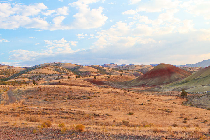 The Painted Hills, Oregon The Painted Hills, Oregon