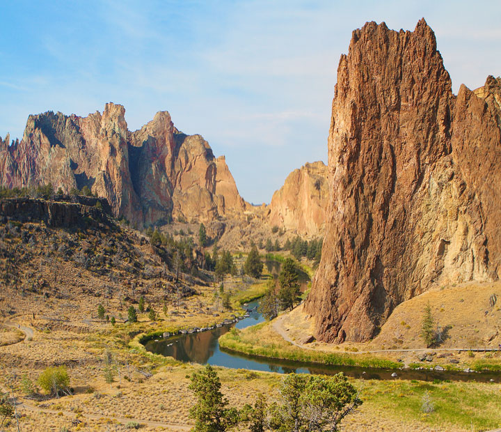 Smith Rock State Park in Bend, Oregon Smith Rock State Park in Bend, Oregon