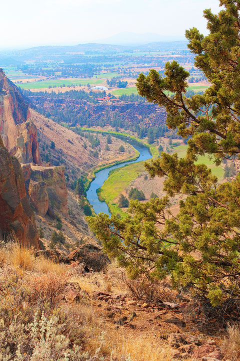 Smith Rock State Park in Bend, Oregon Smith Rock State Park in Bend, Oregon