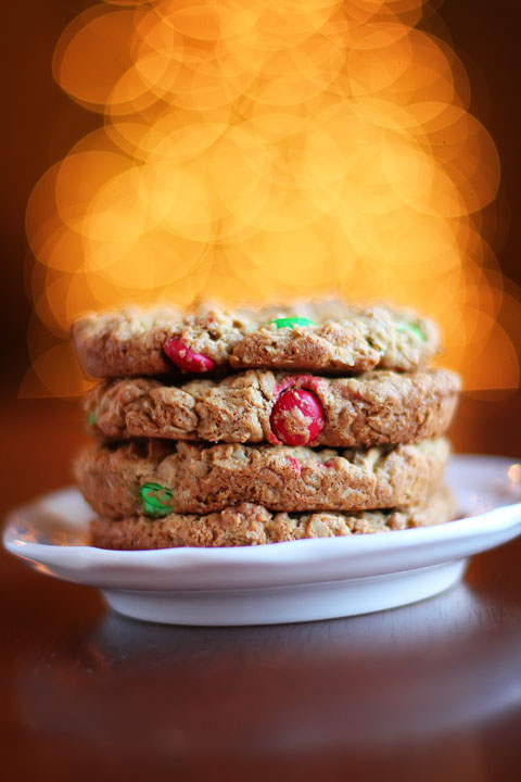 Handmade Christmas Idea: Cookie Mix in a Jar #Recipe + Free Printable Gift Tags kevinandamanda.com Handmade Christmas Idea: Cookie Mix in a Jar #Recipe + Free Printable Gift Tags kevinandamanda.com