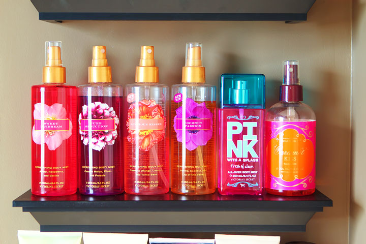 Easy DIY Bathroom Organization! Use crown molding to make shelves to organize perfumes, lotions, hairspray, etc. Neat, organized, and right at your fingertips! From kevinandamanda.com Easy DIY Bathroom Organization! Use crown molding to make shelves to organize perfumes, lotions, hairspray, etc. Neat, organized, and right at your fingertips! From kevinandamanda.com