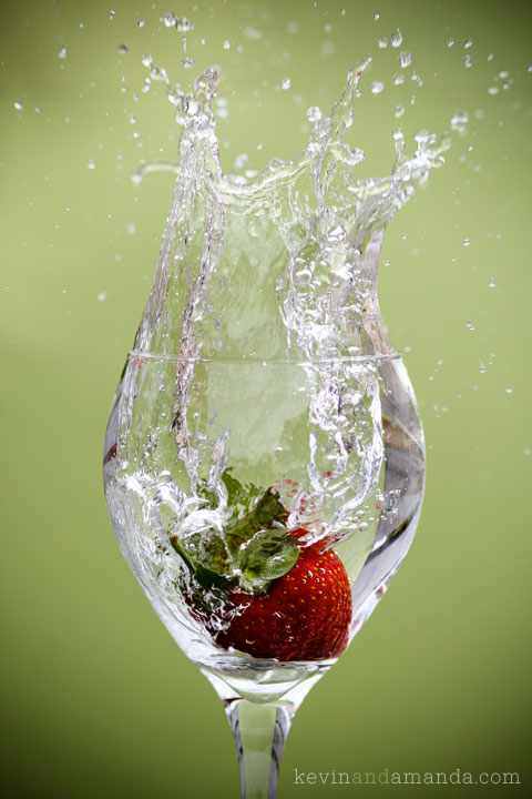 Set of Three Splashing Fruit Photographic Prints for the Kitchen {Free High-Res Download} Set of Three Splashing Fruit Photographic Prints for the Kitchen {Free High-Res Download}