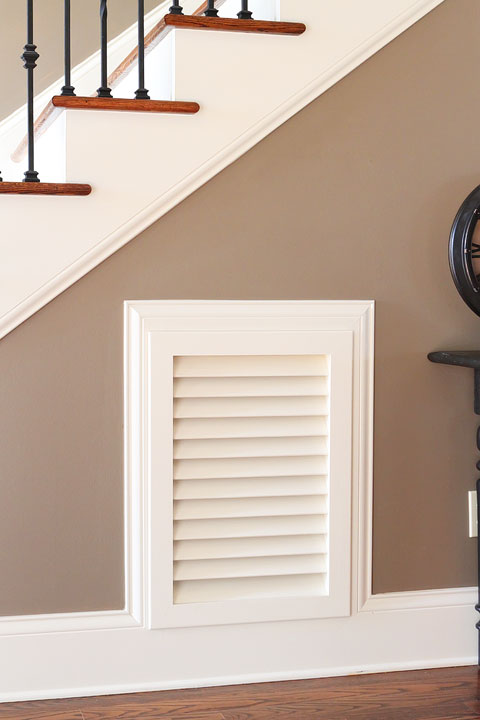 Turn that blank wall under the stairs into a photo gallery wall! Turn that blank wall under the stairs into a photo gallery wall!