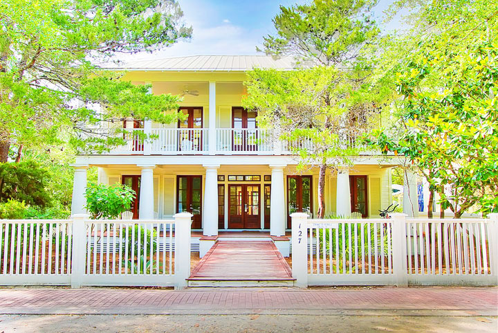 "String of Pearls" condo from Cottage Rental Agency in Seaside, FL "String of Pearls" condo from Cottage Rental Agency in Seaside, FL