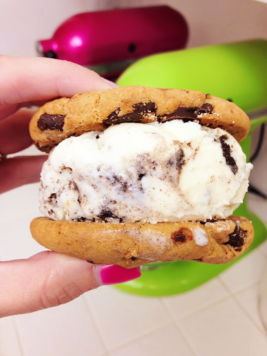 The perfect girls week in California. Cupcakes, Ice cream, and doughnuts! The perfect girls week in California. Cupcakes, Ice cream, and doughnuts!
