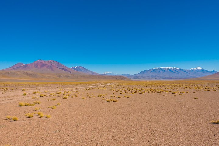 How to visit the Uyuni Salt Flat in Bolvia. It's easier than you think! Here's everything you need to know... Salar de Uyuni, Bolivia
