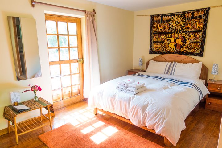 What you shouldn't miss in the Sacred Valley: Pisac, Ollantaytambo, Maras, and Moray. You can do this itinerary in 2 days as day trips from Cusco, or you can stay in the Sacred Valley itself.
